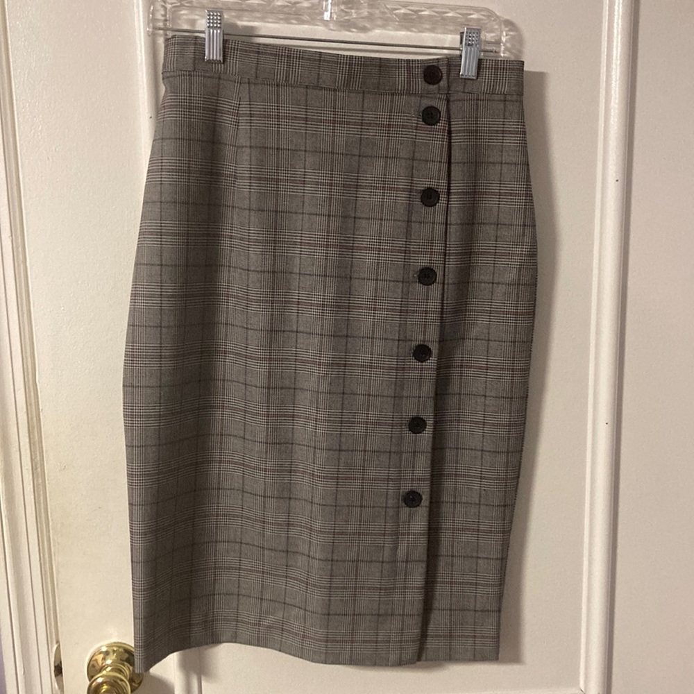 Plaid pencil skirt with buttons